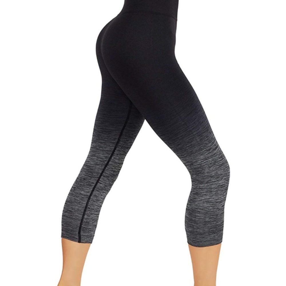 NEW Black and charcoal Capri ombré leggings compression  high quality - Picture 3 of 7